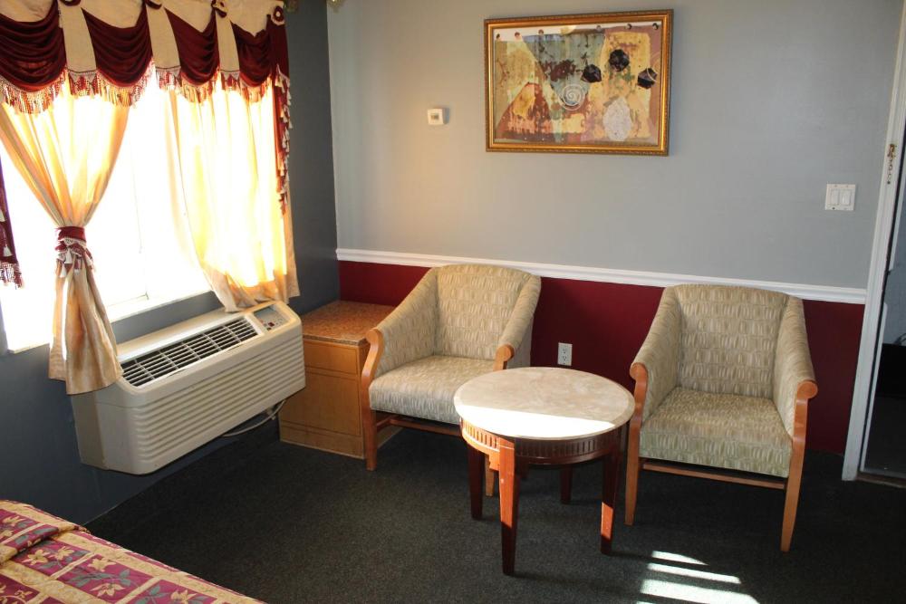 Superior King Room - Non-Smoking interior